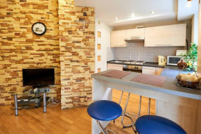 Отель Home Hotel Apartments in Pecherskiy Area  Киев